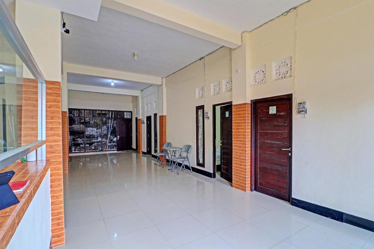 Oyo 91864 Holistic Stay Jimbaran Exterior foto