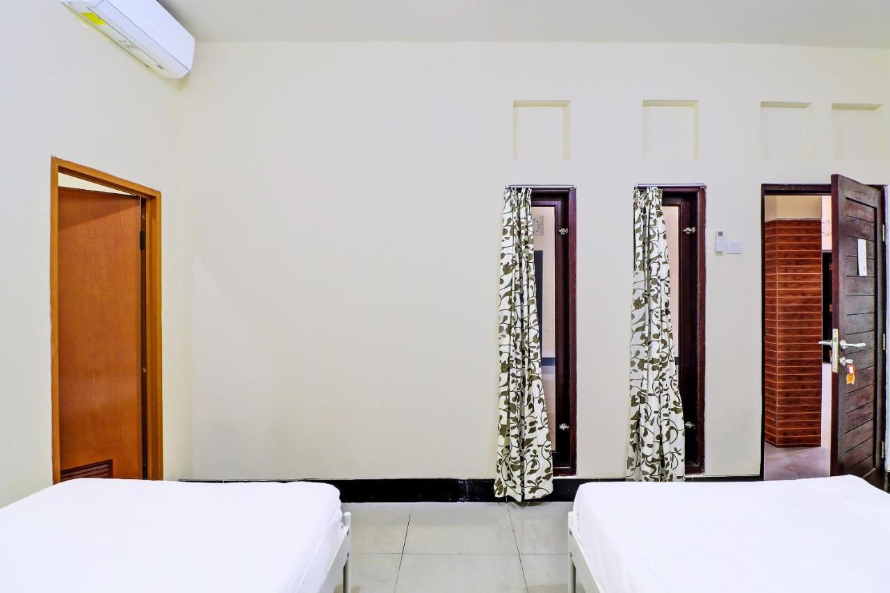 Oyo 91864 Holistic Stay Jimbaran Exterior foto